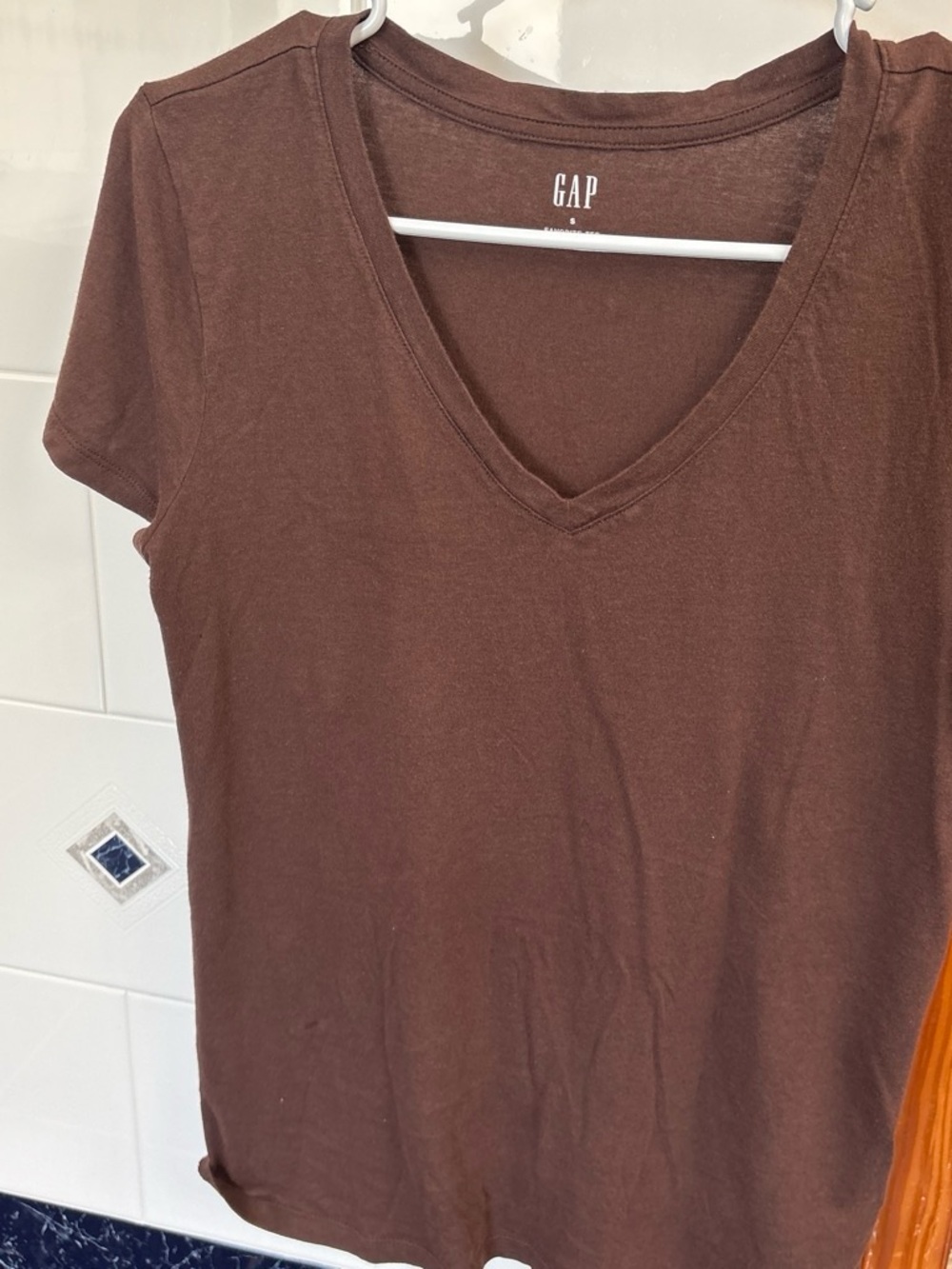 GAP Brown V-Neck Short Sleeve Tee - Picture 6 of 8